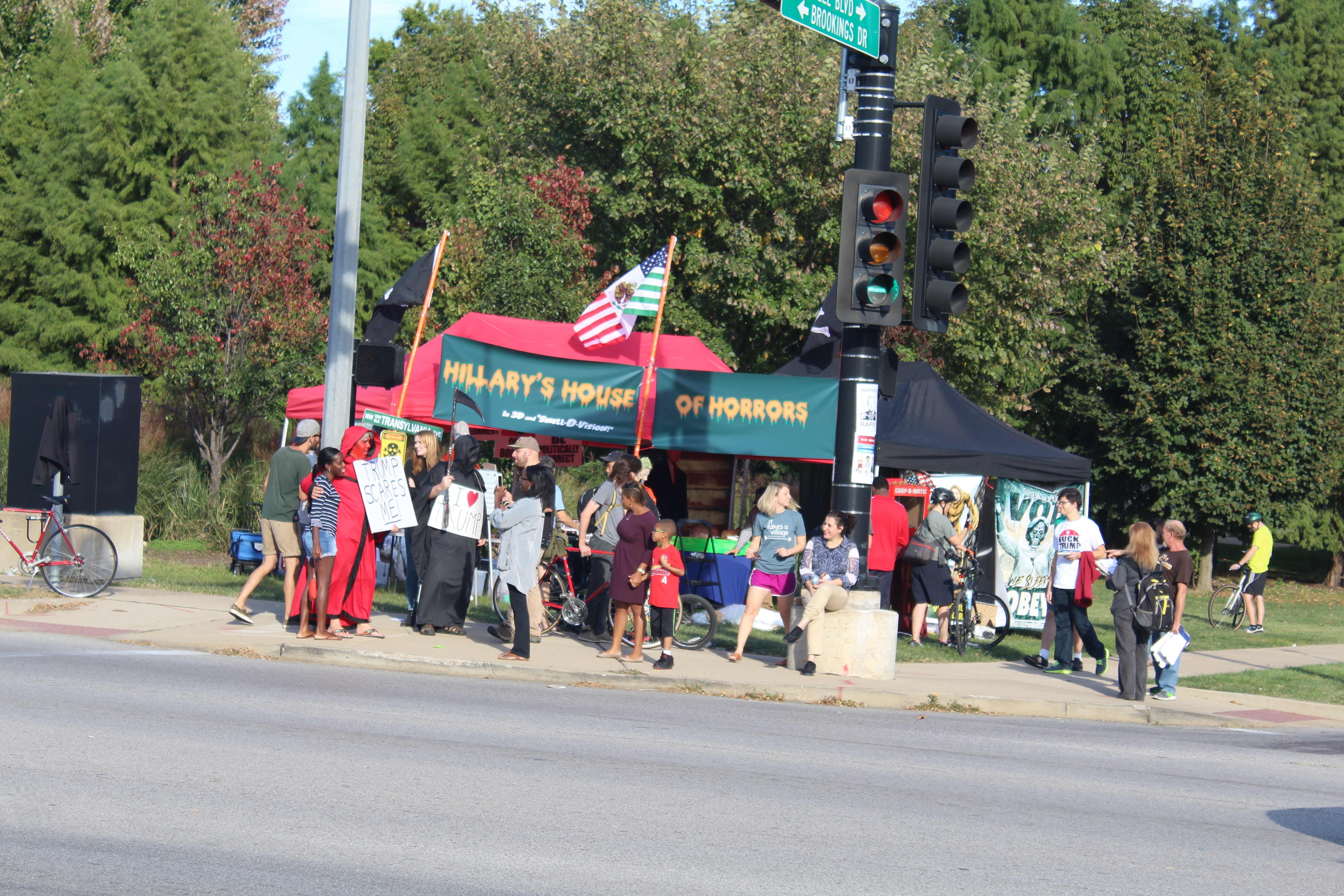 Debate in Saint Louis