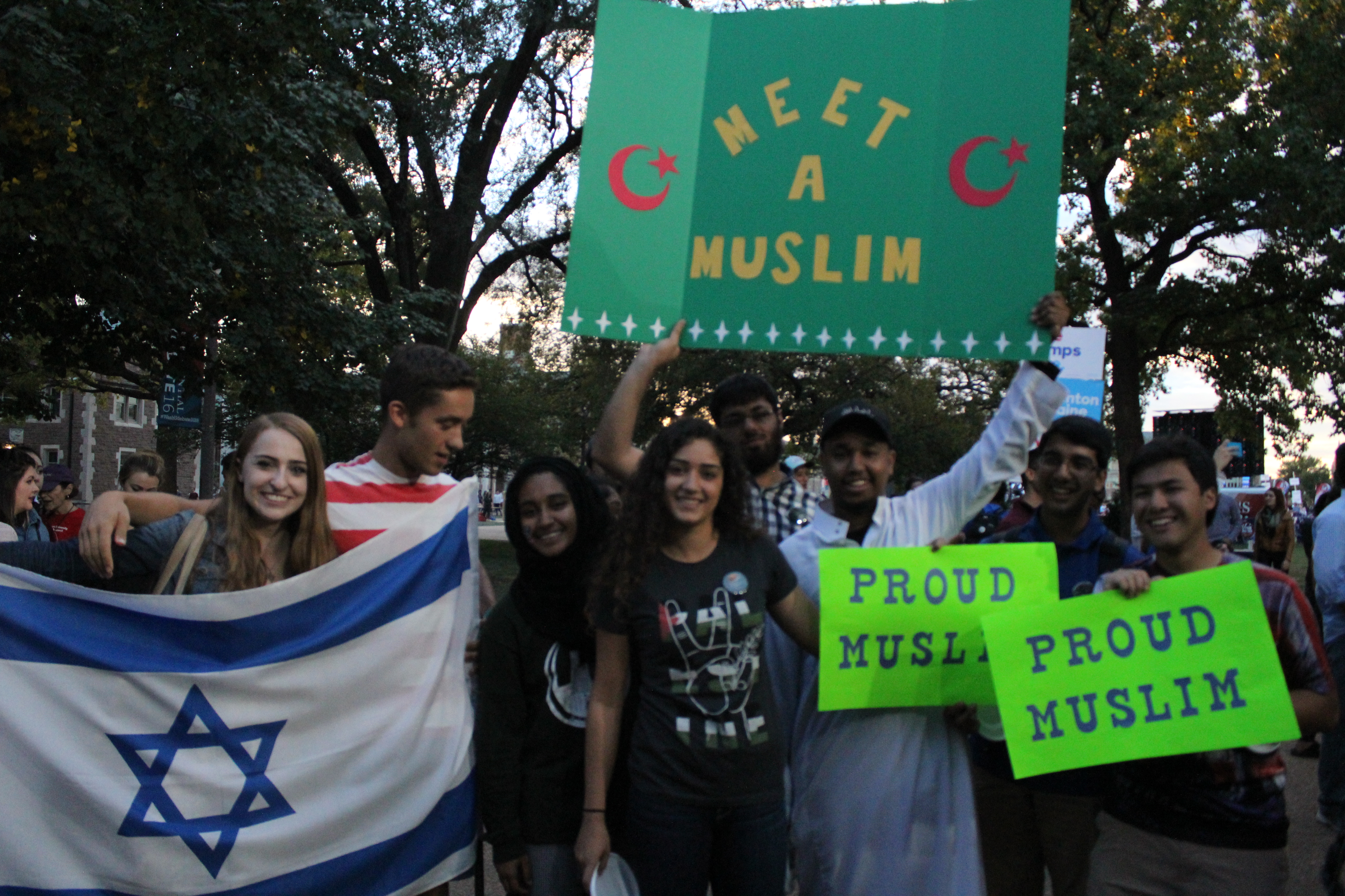 Debate in Saint Louis