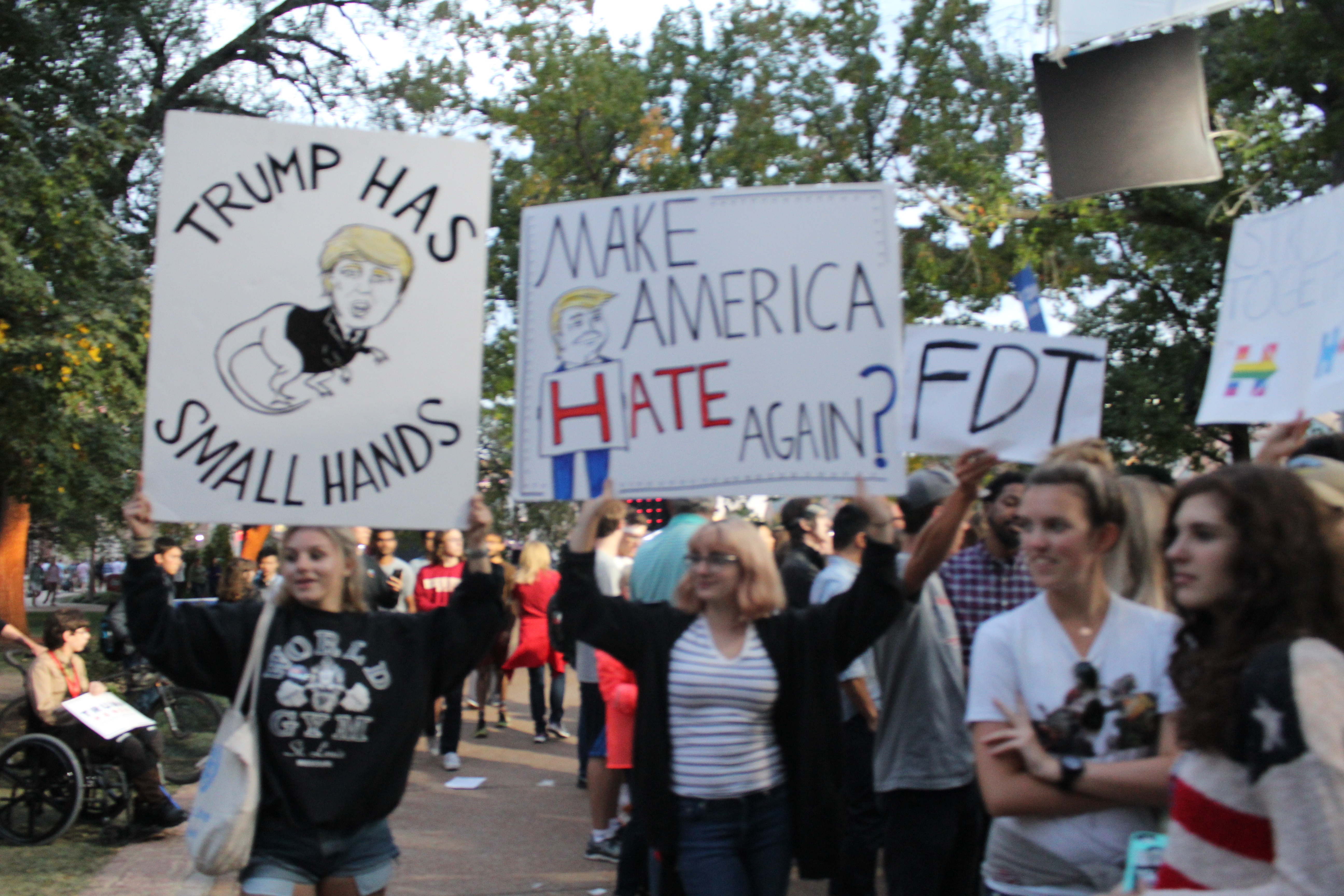 Debate in Saint Louis