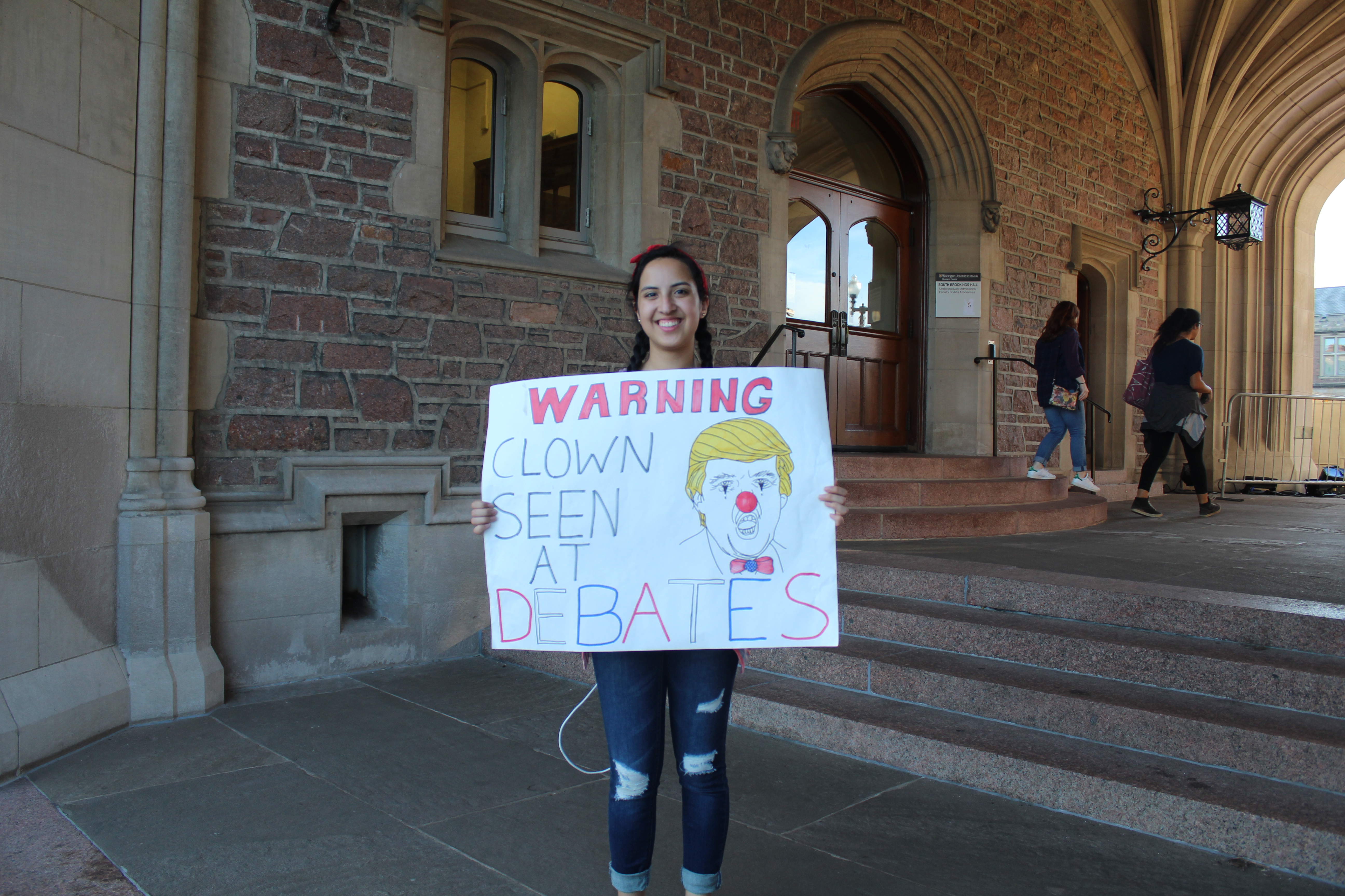 Debate in Saint Louis