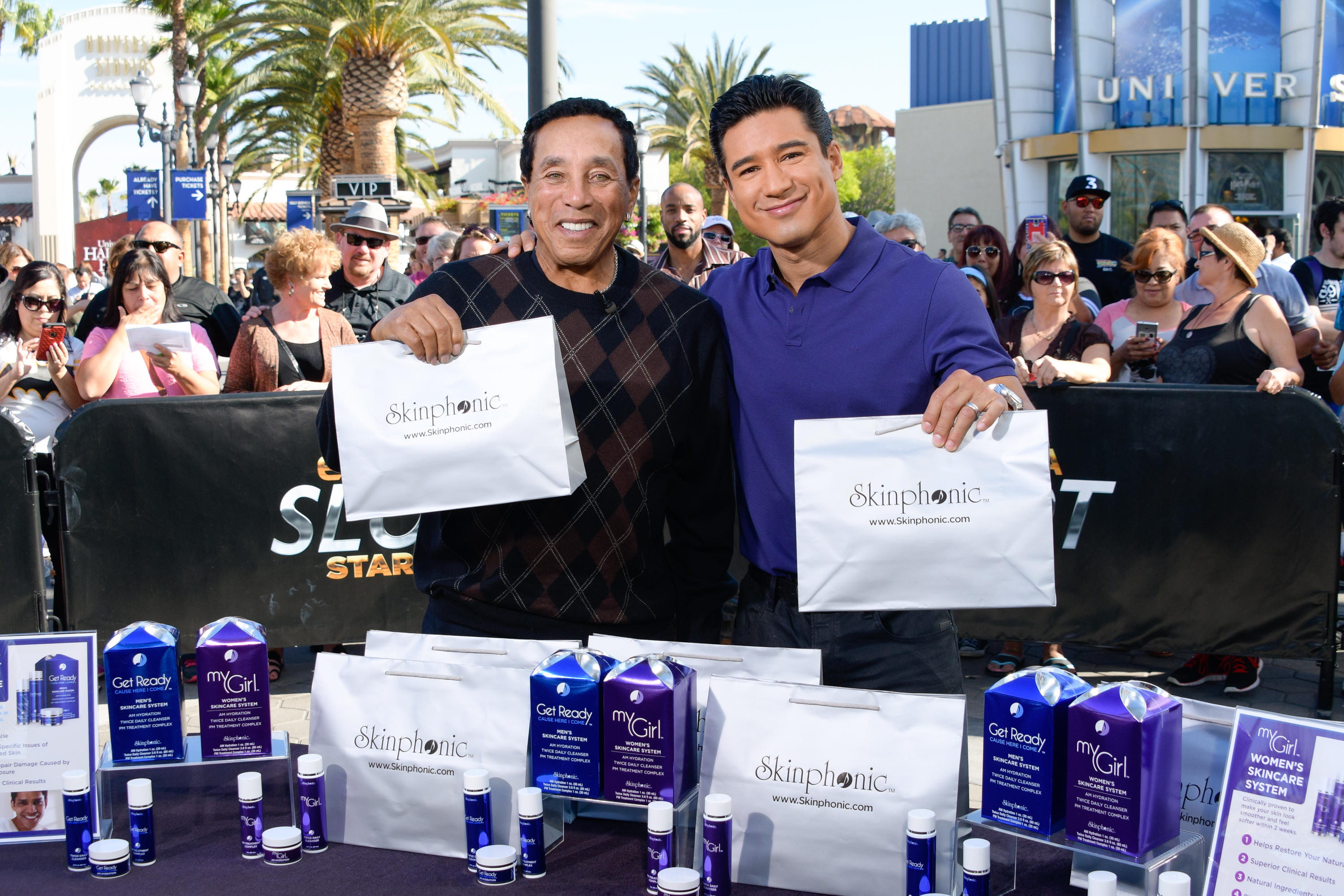 Smokey Robinson And Cassandra Peterson Visit 'Extra'