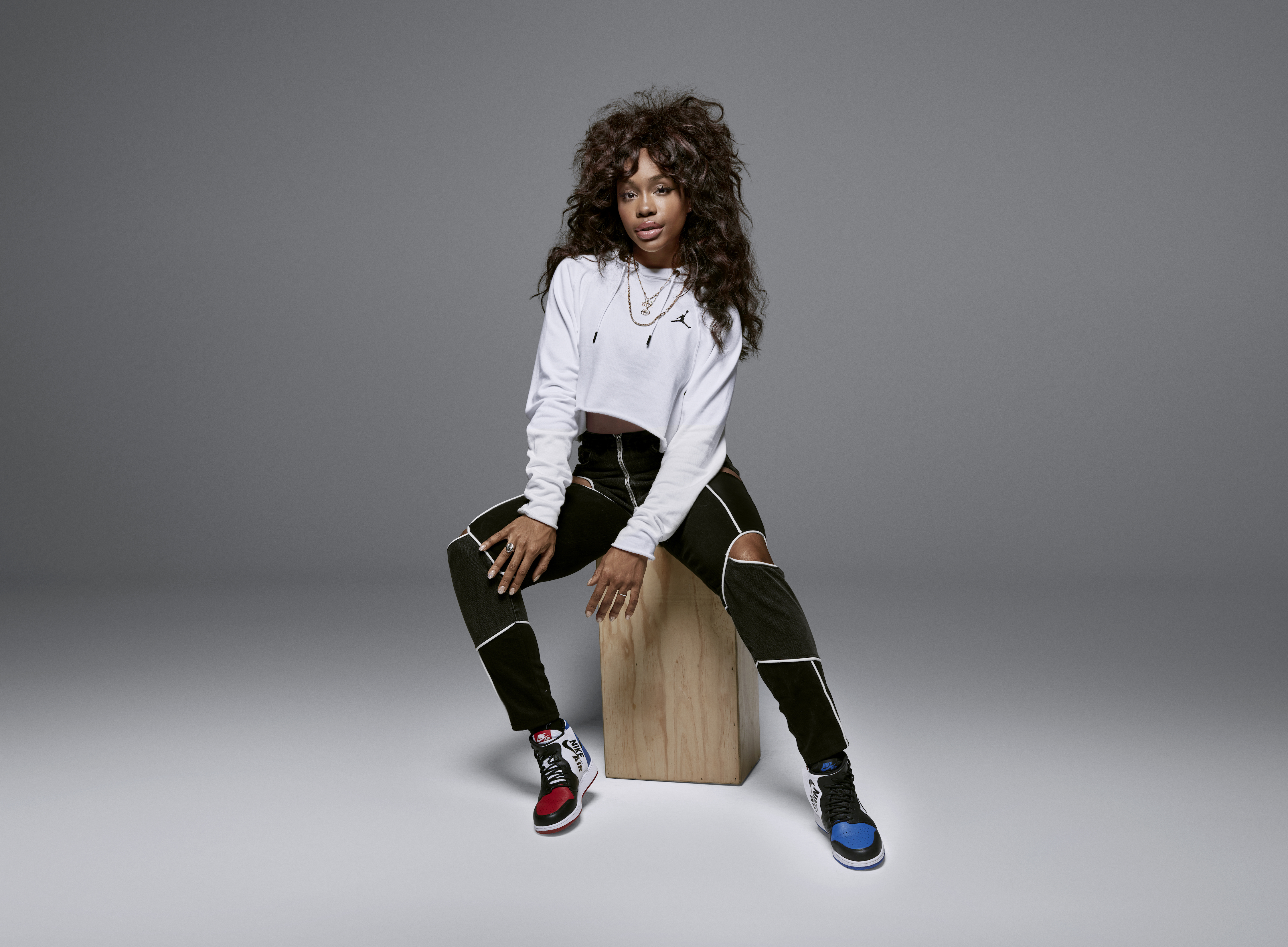 SZA in Jordan Brand gear 1
